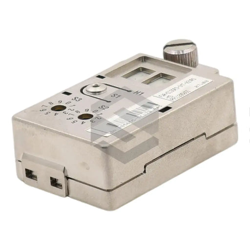 C image of R911285655 | Main (Front Left)